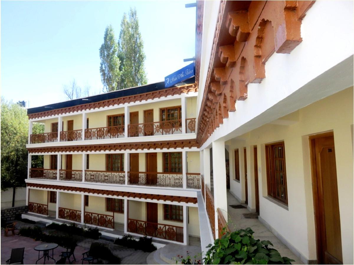 Hotel Abu Palace Leh Exterior photo