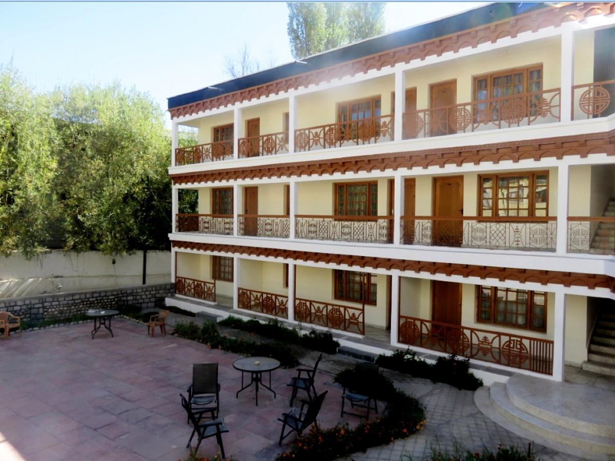 Hotel Abu Palace Leh Exterior photo